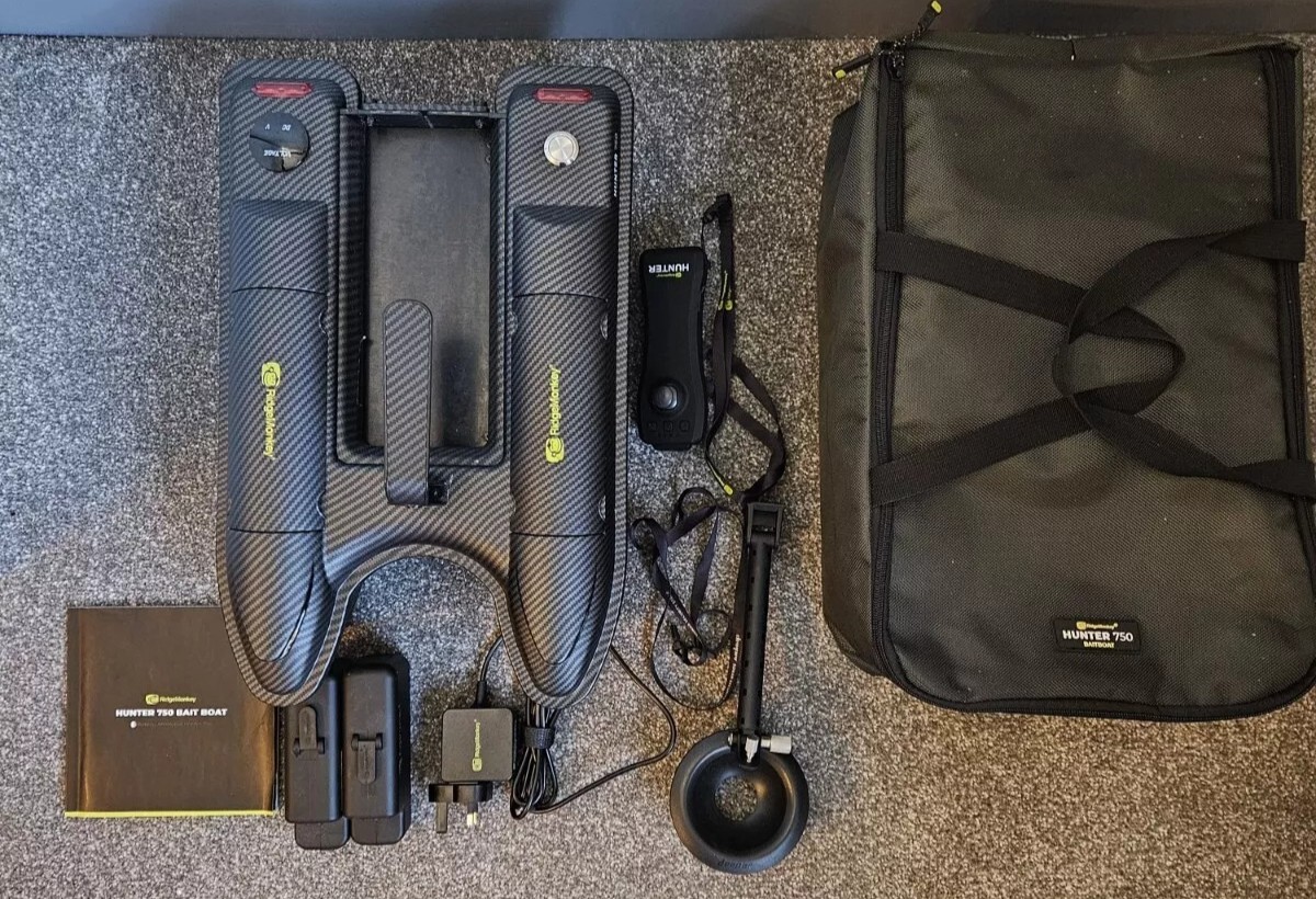 anglersnet's tweet image. Ad:  Ridgemonkey Bait Boat Hunter 750 Plus Deeper Attachment And Spare Remote
On eBay here --&amp;gt;&amp;gt; ow.ly/p7Tp50Siyhg

 #FishingGear #BaitBoat #Ridgemonkey #RemoteControlBoat #FishingTech #FishingAccessories