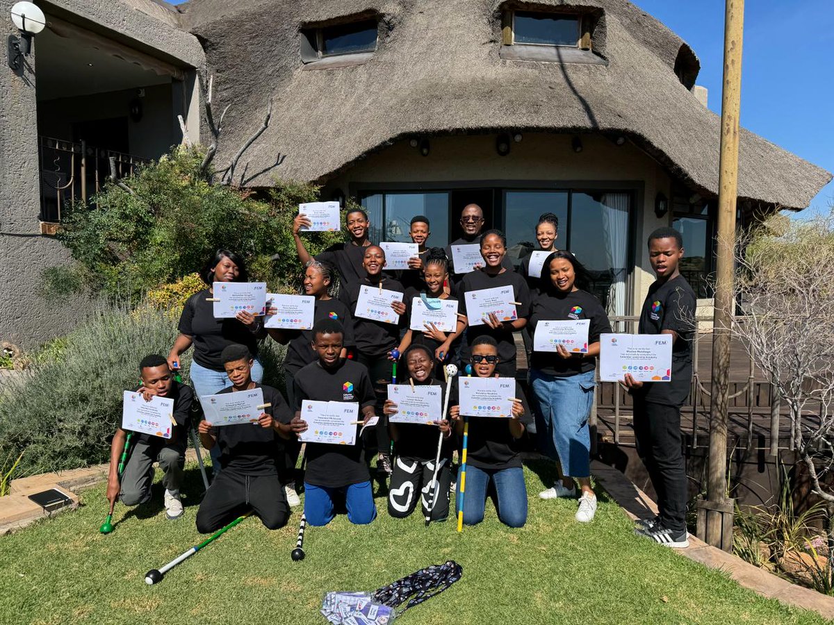Congratulations to our Bainsvlei Combined School graduates! These incredible young leaders have completed their journey of self-discovery and resilience, from Columba Leadership Academy. They are now equipped to drive positive change in their communities and beyond.