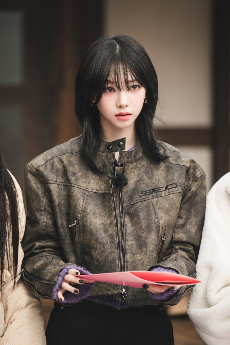aespa_official's tweet photo. 전설의 말벌 카리나 🐝🎶

🌳 https://t.co/1tg6EDttNC
🛖 https://t.co/NfaVvlHKnJ

#aespa #æspa #에스파
#KARINA #카리나 
#aesparty #에스파티 https://t.co/bQeONZsMkp