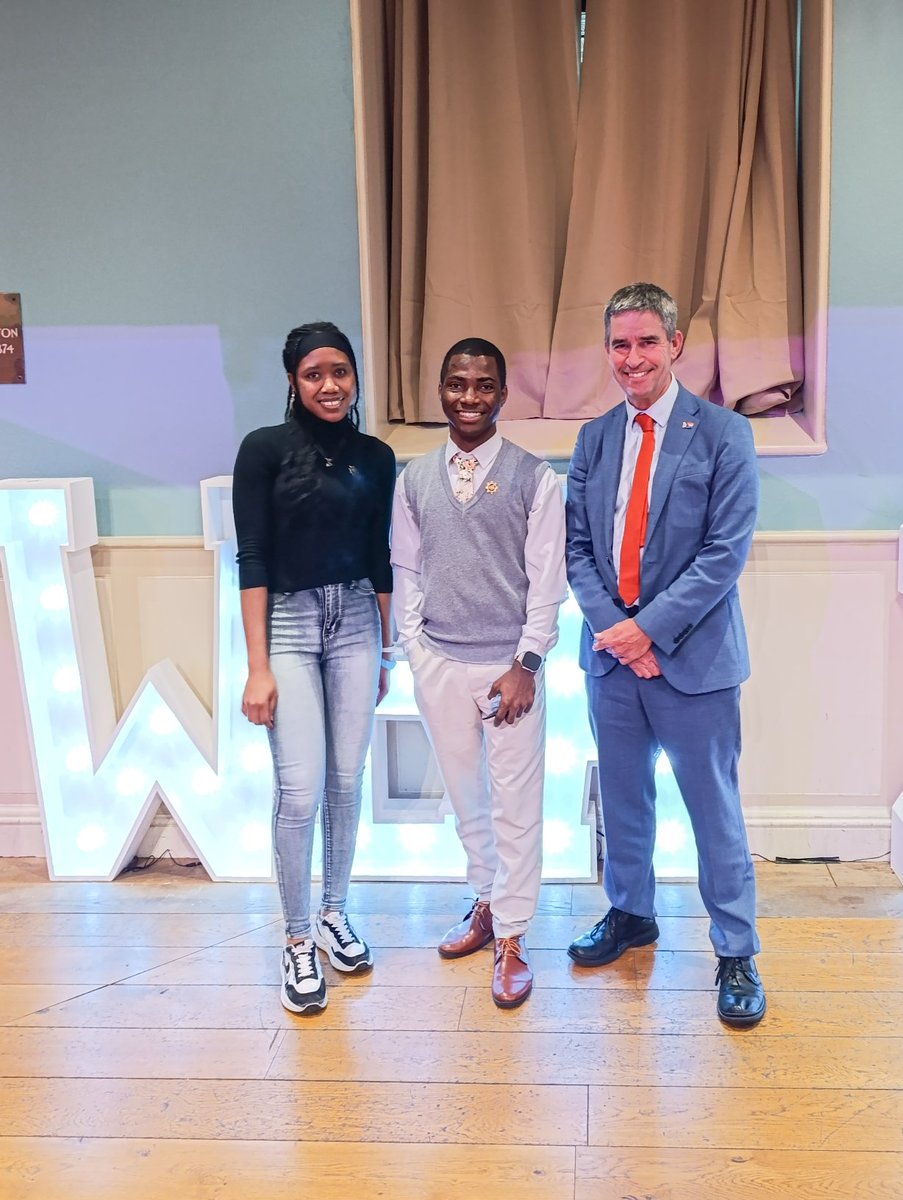 Success Ajayi🇳🇬🇬🇧 (@success_sounds) on Twitter photo Thrilled to have received the <a href="/uw_careers/">UOW Careers</a> Employability Award - Gold! It was a pleasure celebrating with my colleagues from the university <a href="/UniWestminster/">University of Westminster</a> and I am honored to be one of the recipients of the Personal Development WEA Financial Prize.
#WEAC24 Thrilled to have received the <a href="/uw_careers/">UOW Careers</a> Employability Award - Gold! It was a pleasure celebrating with my colleagues from the university <a href="/UniWestminster/">University of Westminster</a> and I am honored to be one of the recipients of the Personal Development WEA Financial Prize.
#WEAC24