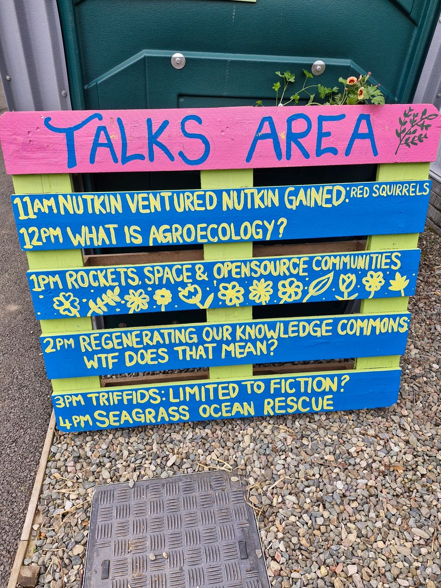 Project Seagrass (@projectseagrass) on Twitter photo We had a fantastic time at <a href="/DraigBeats/">Draig Beats Festival</a> at <a href="/TreborthBG/">Treborth Botanic Garden</a> last weekend!
Bu Amel ein Swyddog Cefnogi Prosiect Gogledd Cymru yn rhoi sgwrs gyda’r tîm yn <a href="/North_Wales_WT/">North Wales Wildlife Trust</a> am y datblygiadau diweddar yn ein prosiect Morwellt: Achub Cefnfor Gogledd Cymru 🌱 We had a fantastic time at <a href="/DraigBeats/">Draig Beats Festival</a> at <a href="/TreborthBG/">Treborth Botanic Garden</a> last weekend!
Bu Amel ein Swyddog Cefnogi Prosiect Gogledd Cymru yn rhoi sgwrs gyda’r tîm yn <a href="/North_Wales_WT/">North Wales Wildlife Trust</a> am y datblygiadau diweddar yn ein prosiect Morwellt: Achub Cefnfor Gogledd Cymru 🌱