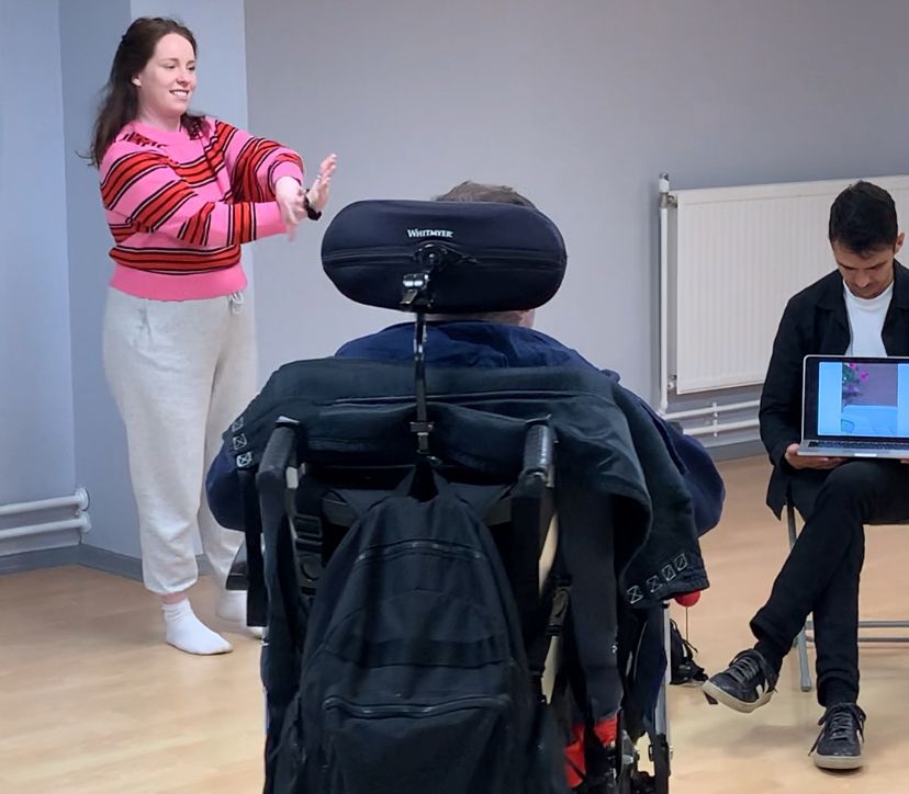 BEEE Creative tweet media