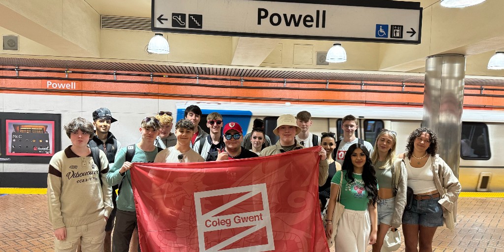 coleggwent's tweet image. An amazing 2 weeks for 16 Business and ICT Students, who flew out to San Francisco and LA 🇺🇸 ✈️ From business talks, visiting Google HQ, Golden Gate Bridge, Malibu Beach and much more! The students loved it 🎉

Discover Coleg Gwent:
coleggwent.ac.uk