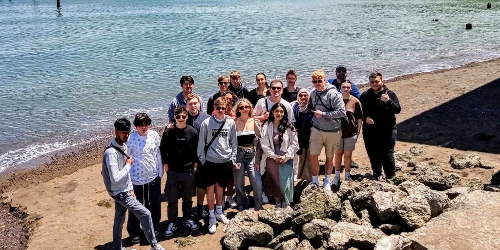 coleggwent's tweet image. An amazing 2 weeks for 16 Business and ICT Students, who flew out to San Francisco and LA 🇺🇸 ✈️ From business talks, visiting Google HQ, Golden Gate Bridge, Malibu Beach and much more! The students loved it 🎉

Discover Coleg Gwent:
coleggwent.ac.uk