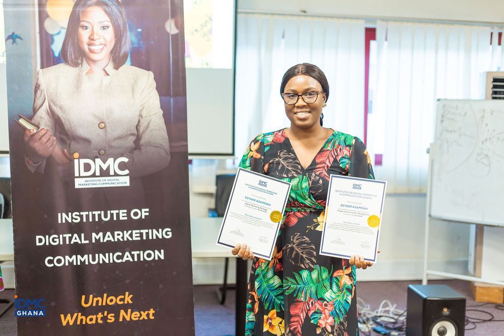 idmcghana's tweet photo. The future of digital marketing is bright! 
✨ Our graduates are ready to make their mark on the world. 
#IDMCGhana 
#FutureLeaders https://t.co/PWS3Rd0pZ7