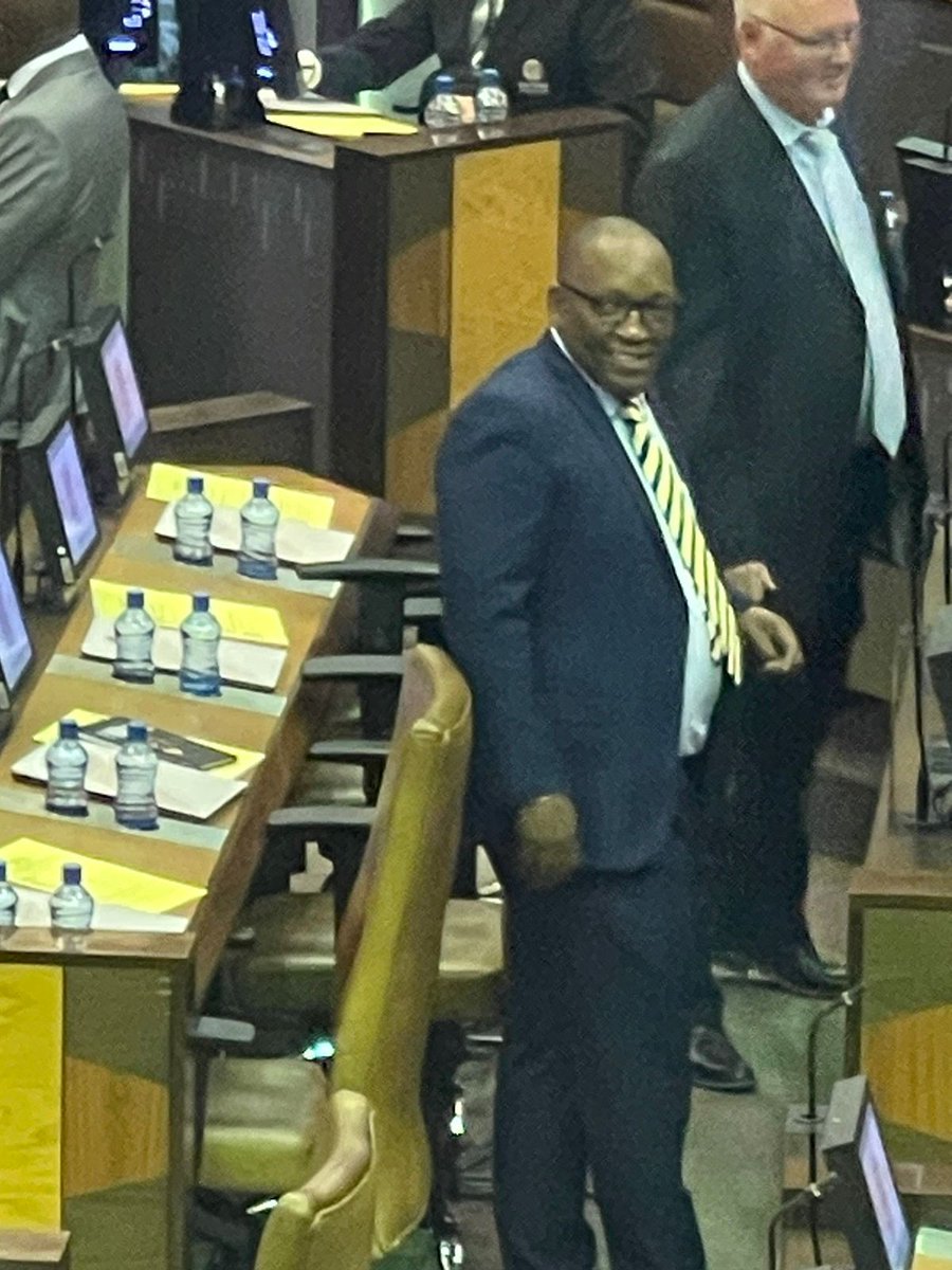 COJactionsaREC's tweet photo. Gauteng Provincial Caucus Leader Funzi Ngobeni, John Moodey &amp; Emma More at the first sitting of the Gauteng Provincial Legislature at Johannesburg City Hall today. Accompanied by Gauteng Secretary, Evelyn Mondlana &amp; PEC members

#ConstructiveOpposition #OnlyActionWillFixGauteng https://t.co/JijDwVhwgW
