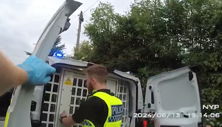 Thirsk burglary suspect arrested within 10 minutes of report ⬇️ 

A man was arrested in the village of Sowerby last night (13 June) following reports of suspicious activity at a building site. 

Read more here orlo.uk/fjb0u