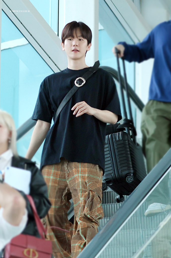 WhiteTiger_H's tweet photo. 240614
ICN출발
오랜만ㅠㅜ
 #BAEKHYUN #백현 https://t.co/kUHevg6Q2k