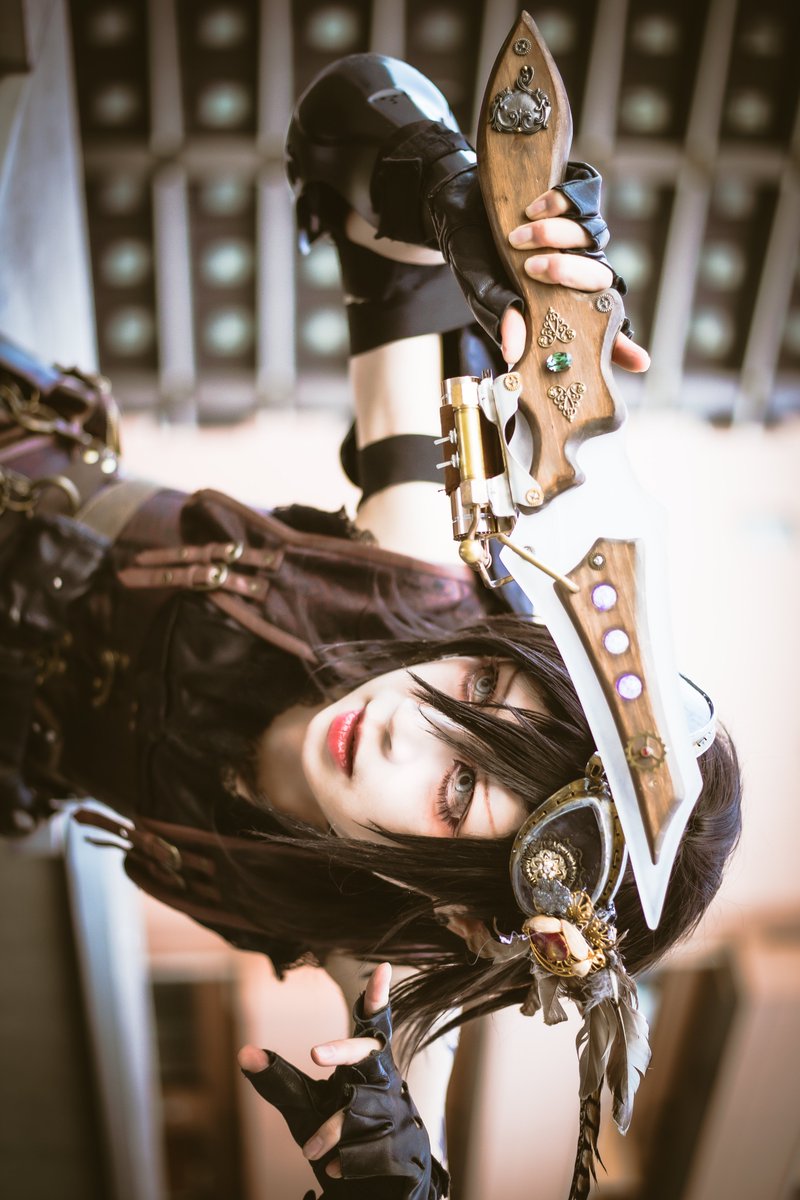 「‥‥変形剣とか最高。好きじゃない奴いる ？」
【 長剣 ⇔ ﾓｰﾄﾞ切替 ⇔ 短剣 】

創作BOSS #空賊ヴィル × こぢろさん作品

#国際スチームパンクデー #スチームパンク
#steampunk #internationalSteampunkDay