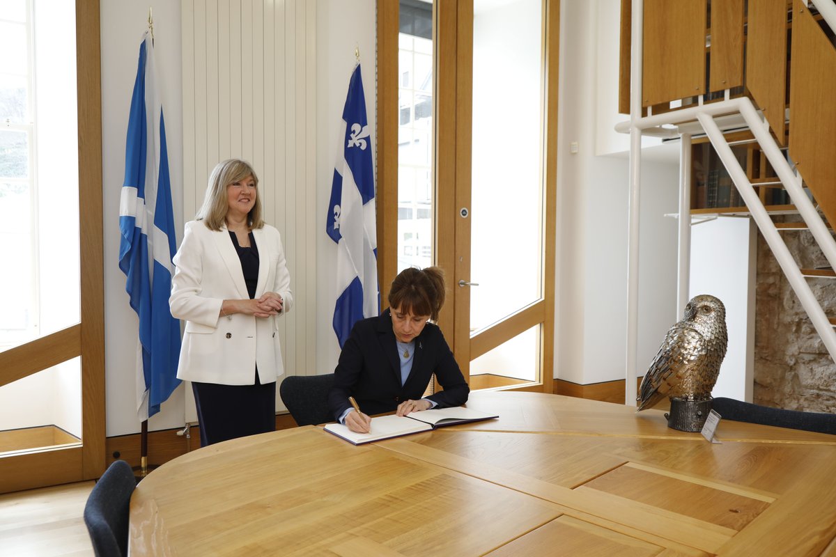 POScotParl's tweet image. A pleasure to welcome @NathalieRoyPres of @AssnatQc and her delegation to @scotparl. 

An opportunity to discuss areas of common interest between Scotland and Quebec, to learn from each other and to continue to grow the valued relationship between our institutions.