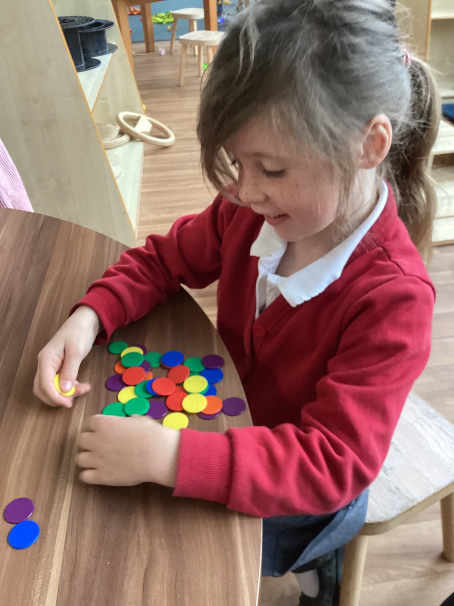 FishergateEYU's tweet photo. Careful counting in Early Years today. Counting beyond 10, 20 and even 30. #FishergateMaths https://t.co/IKtp9lgz2I