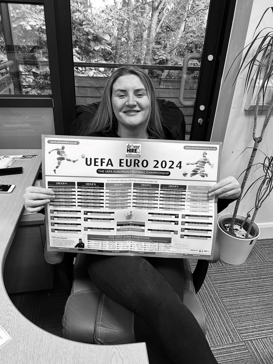 DriverhireE's tweet photo. We're excited for tonight's game, Kicking off the UEFA Euro 2024 tournament⚽

Just like any top team, we always supply the best players!

Remember we'll still be here on call 24/7 whenever you need us.. no matter the result!💪

01284 766722 | 01473 480177☎ https://t.co/1Pr8rrUJJJ