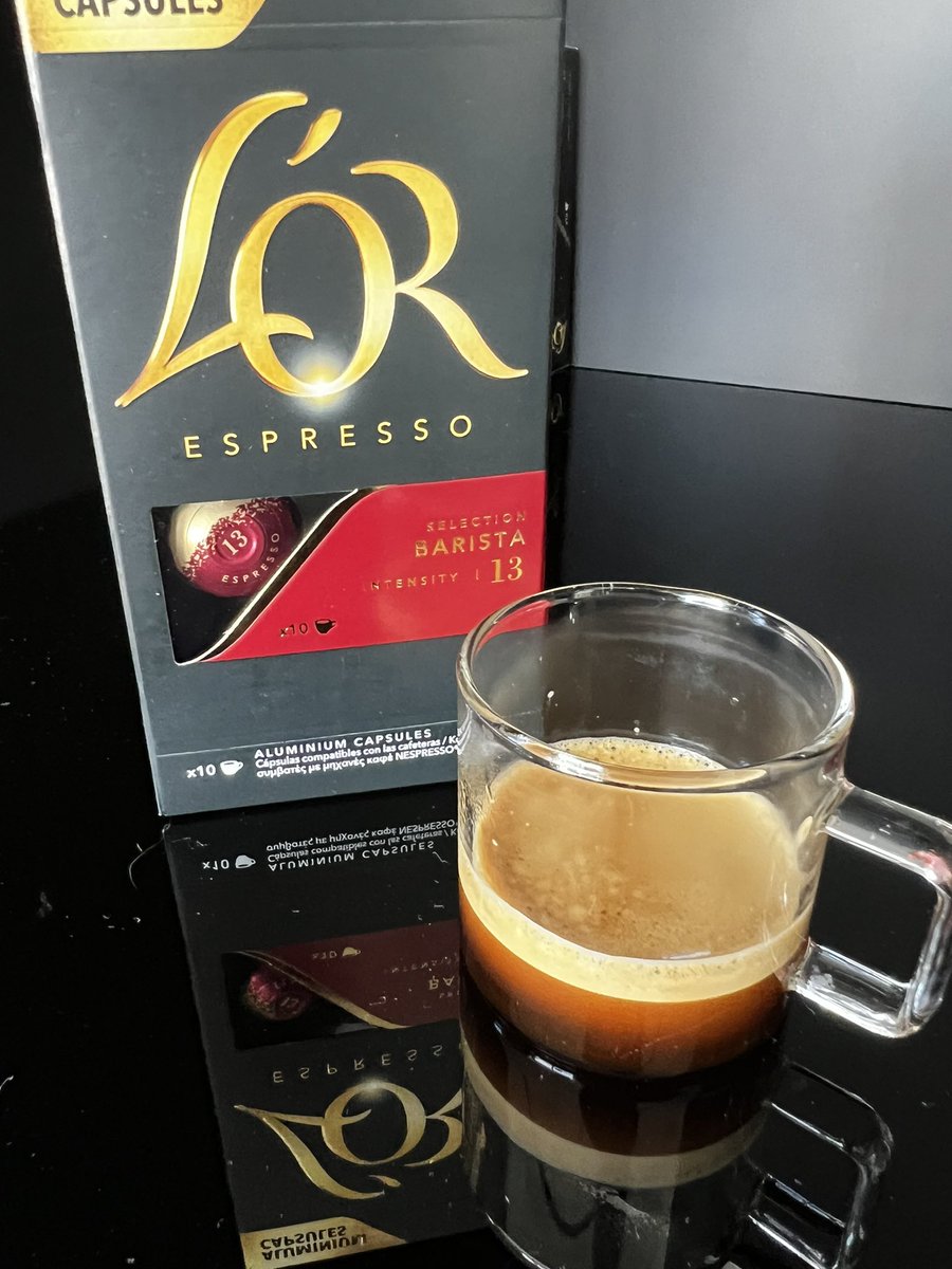 marcoga's tweet photo. #ItaliaConLOR #IlPiacereèOro #LORIlPiacereèOro #GiftedByLOR @Lorespresso https://t.co/uHNflHoQi4
