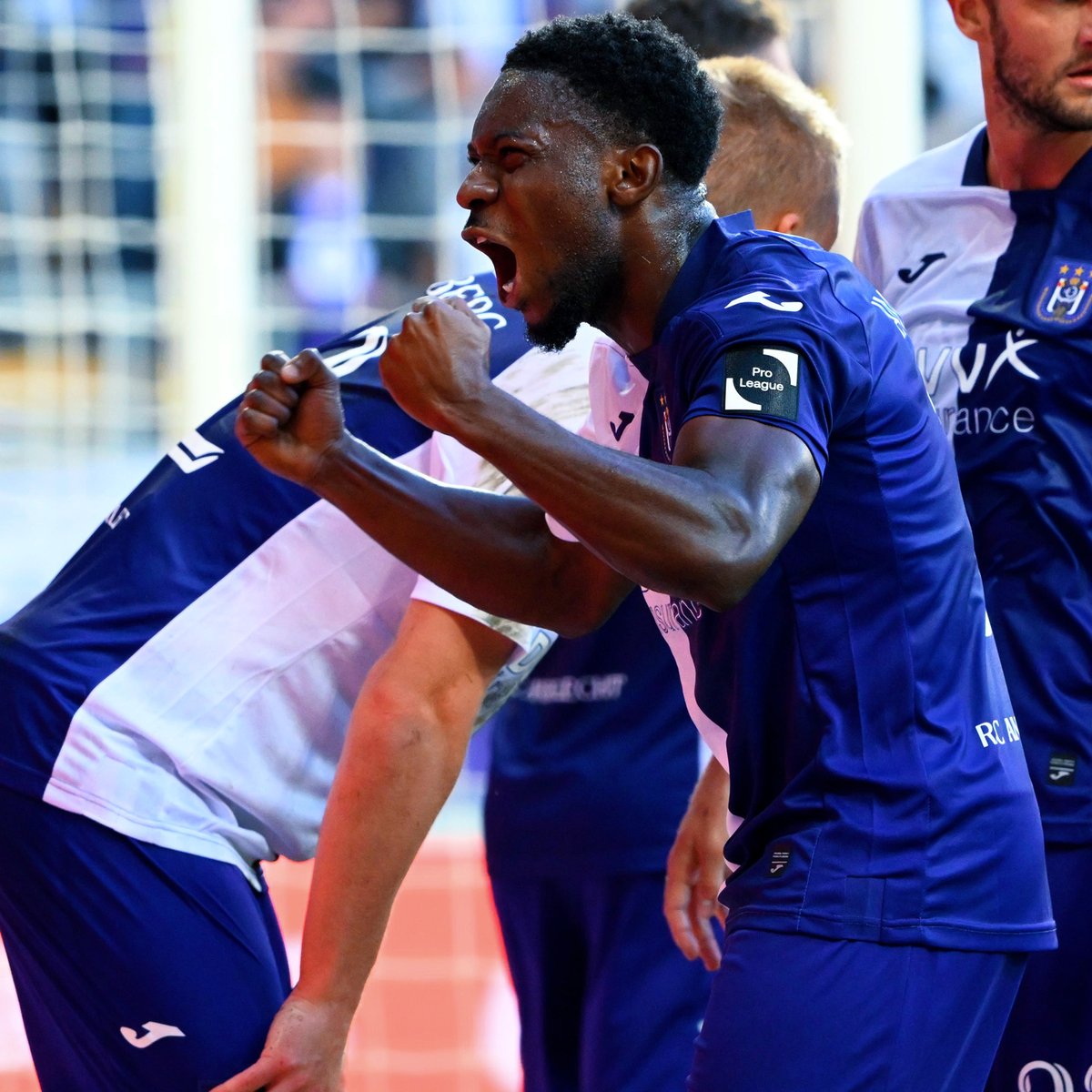 -25% RSCA 2023/2024.

Profiteer nog steeds van -25% op de RSCA 2023/2024 collectie.

Bénéficiez encore de -25% sur la collection RSCA 2023/2024.

Shop via jomasport.shop/RSCA/