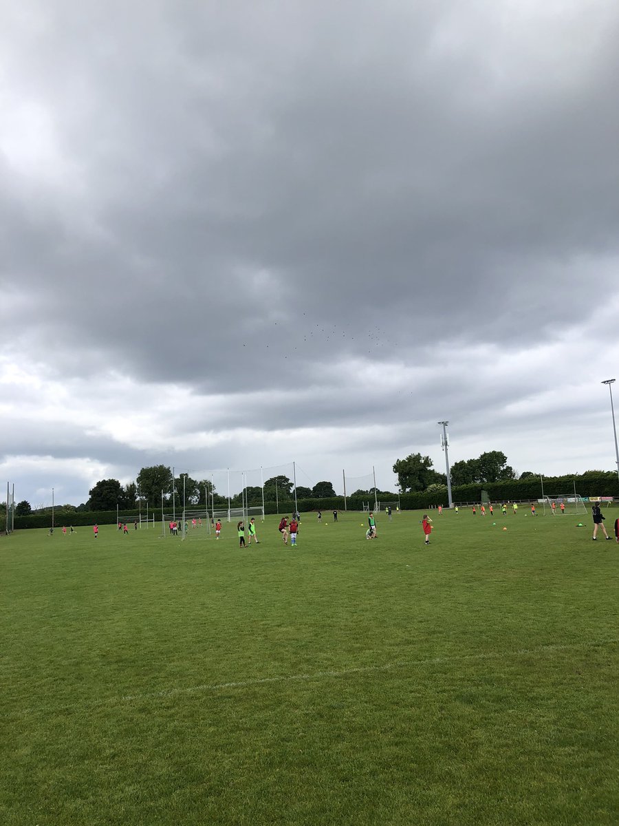 3rd class students joined together for a blitz from Tubberclare N.S, Baylin N.S and An Grianán N.S last week. Loads of games opportunities for all involved.