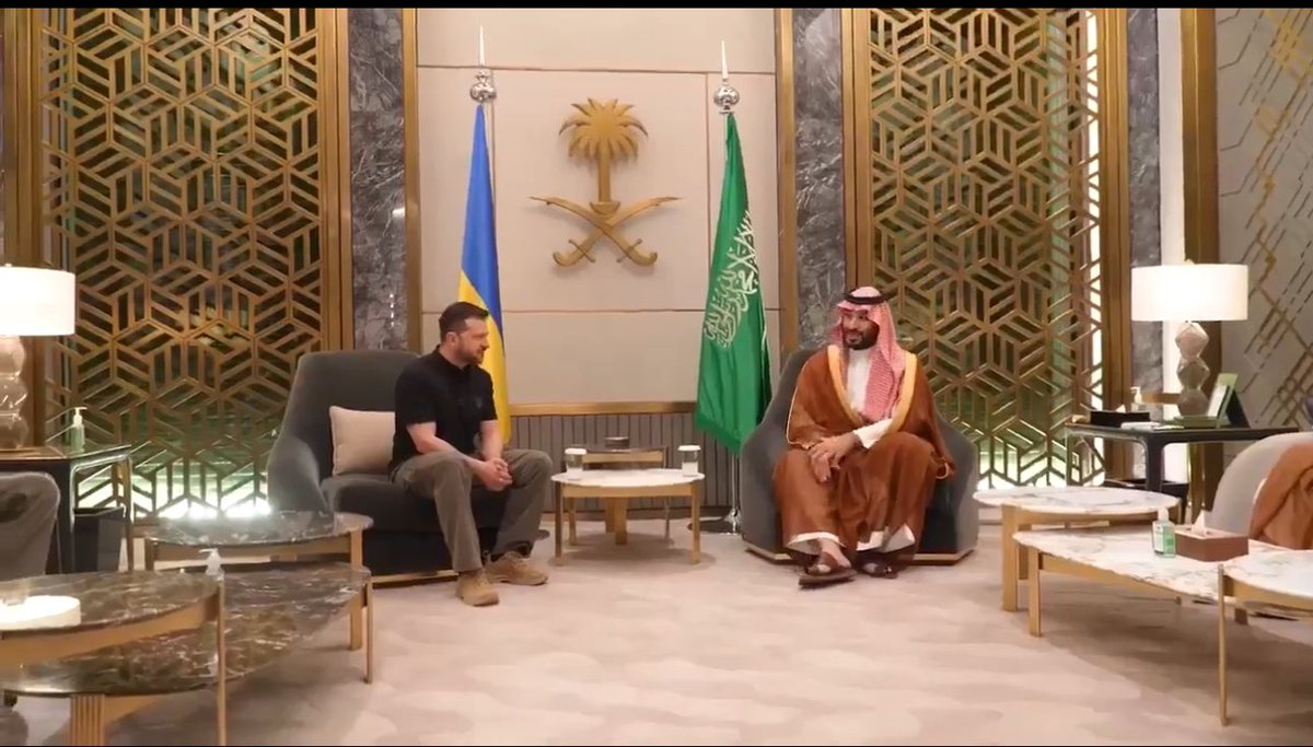 FinPlanKaluAja2's tweet photo. Saudi Arabia did not attend the G7 event

Zelenski flew to Saudi Arabia to meet the crown prince

If Saudi Arabia Attend the BRIC conference in Moscow, then the shift eastwards will look complete 

Biden pledged to make Saudi Arabia a pariah nation, then had to go there to seek an increase in oil production 

Interesting times