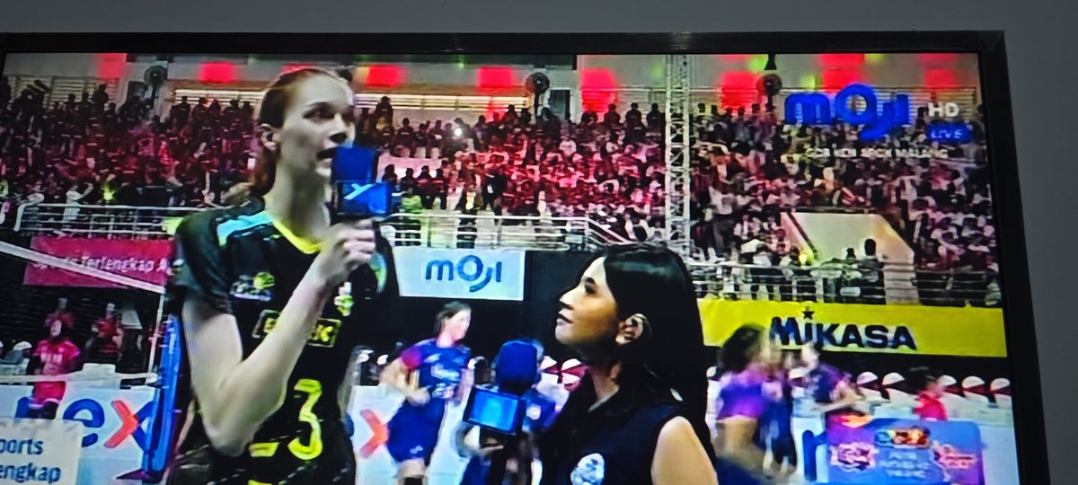 rthdwrtnsr's tweet photo. @jevolley_id ketinggalan di 2 set awal dan akhirnya menang 🥺
Makasih mba Marina Markova dengan 30 attack 2 block nya hari ini 🔥🔥 https://t.co/RqeFNPimjV