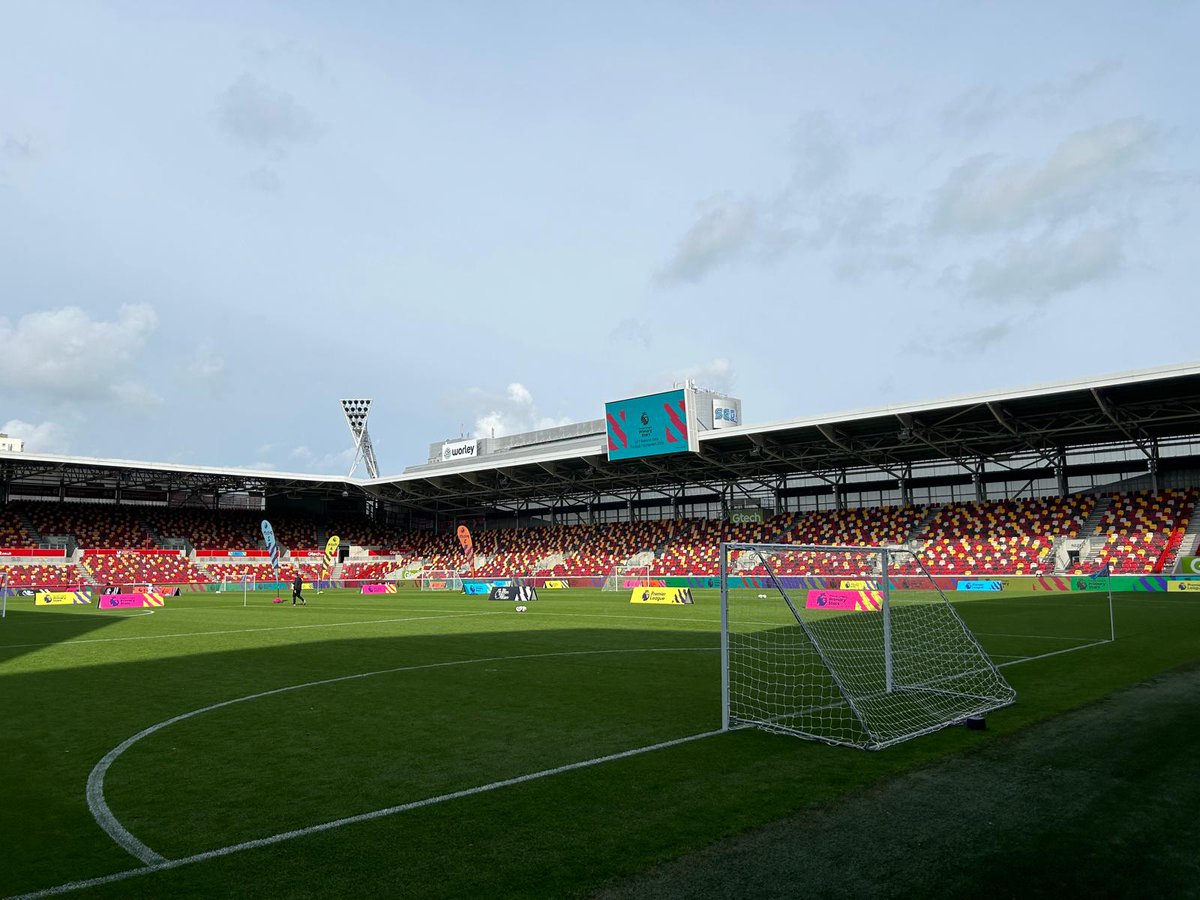 FTFCCommunity's tweet image. 𝗣𝗟𝗣𝗦 𝗡𝗔𝗧𝗜𝗢𝗡𝗔𝗟 𝗨11 𝗚𝗜𝗥𝗟𝗦 𝗙𝗢𝗢𝗧𝗕𝗔𝗟𝗟 𝗪𝗜𝗡𝗡𝗘𝗥𝗦!!⚽️🔥

We are incredibly proud to announce the girls went unbeaten just like they did in the regional finals to lift the trophy at Brentford FC’s Gtech Community Stadium👏🏻

An amazing achievement competing…