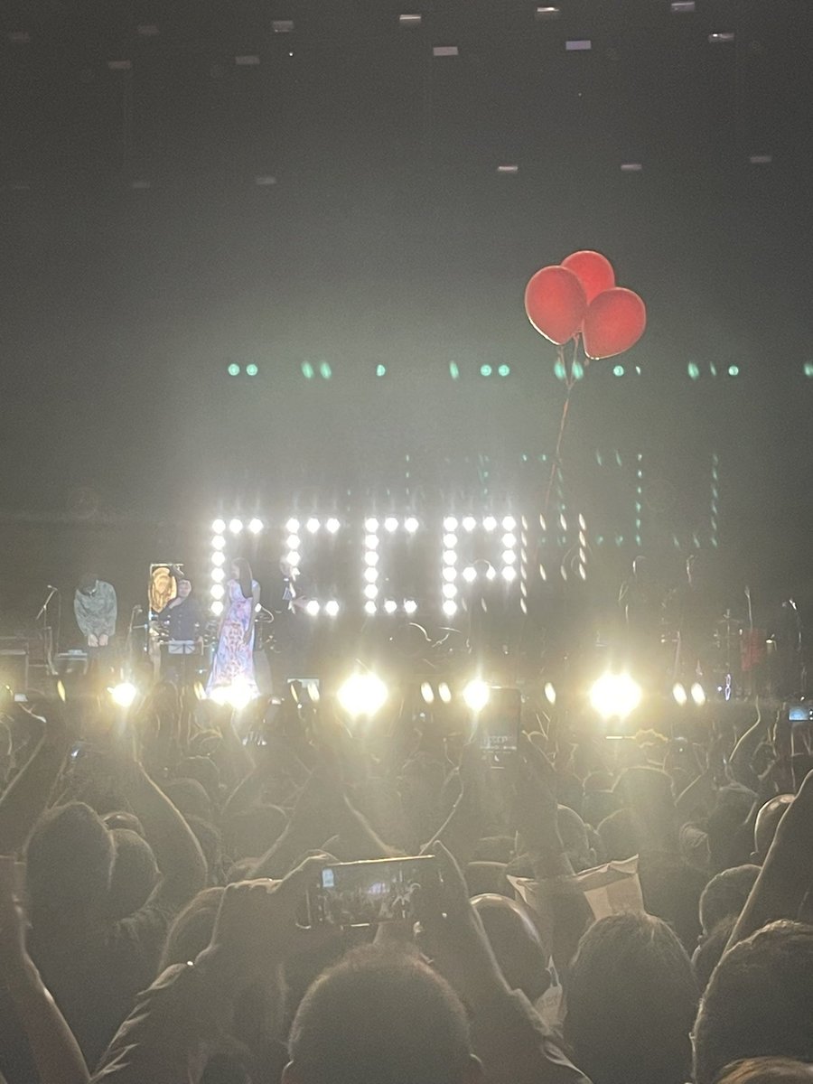 EM1L10F's tweet image. Dopo 40 anni, #CCCP sempre #FedeliAllaLinea. 

#Felicitazioni