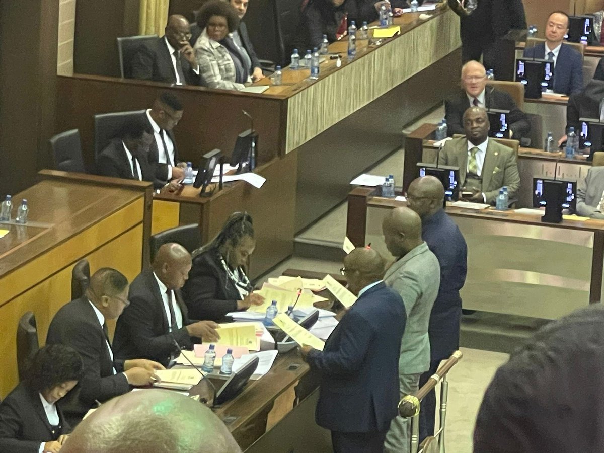 ActionSA_GP's tweet photo. ActionSA Gauteng Provincial Caucus Leader @Funzi_Ngobeni being sworn in as Member of Provincial Legislature at City of Joburg City Hall this morning.

#ConstructiveOpposition #OnlyActionWillFixGauteng https://t.co/04zZ678rYY