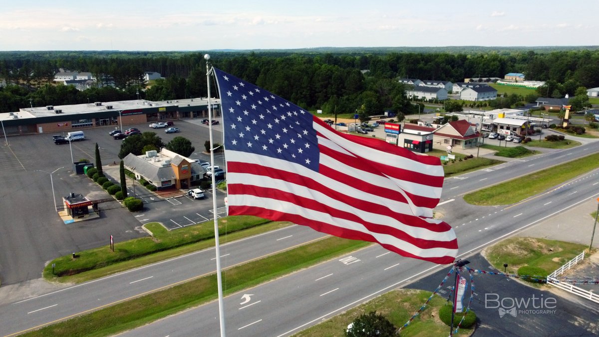 Johnny Deal tweet media