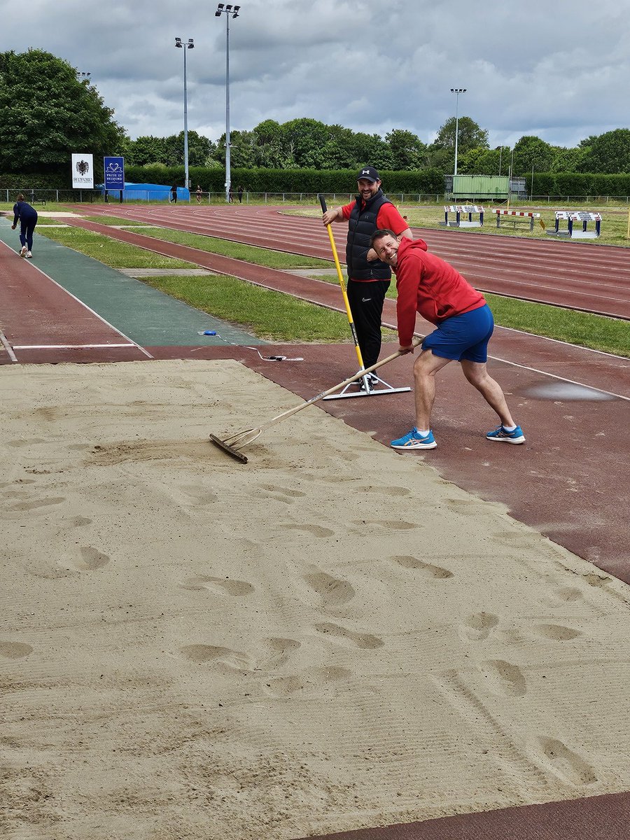 Neil Mills FCCT tweet media