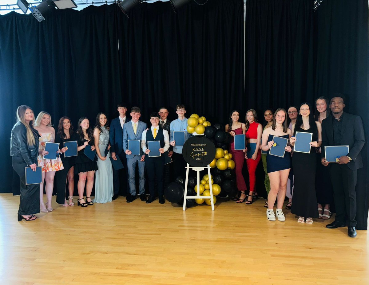 onerensport's tweet photo. ✨Thank you to our Volunteers✨

What a week to celebrate our amazing volunteers… A fantastic recognition evening with @engage, our great RSSE graduation, and yet we still had so much support at our Dodgeball Finals day yesterday.

⭐️ To get involved, complete the link below ⭐️ https://t.co/stbVYna2C3