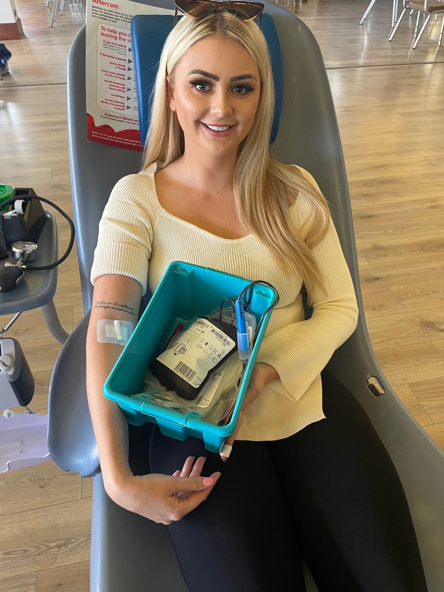 Happy #WorldBloodDonorDay 🩸❤️ from all of us at 10 OUT OF 10.
Donating blood is one of the most generous acts we can do, and it makes a huge difference in the lives of so many people. Every time you donate, you have the potential to save up to three lives which is so incredible!