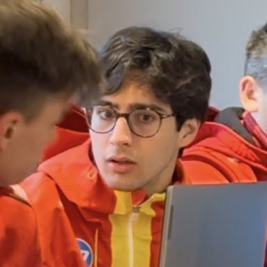 rafacsainz's tweet photo. WHY IS HE A CUTIE OMG https://t.co/zzccNhQJcQ