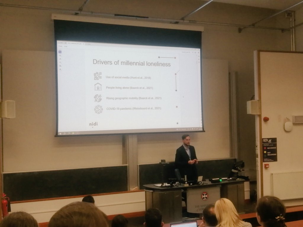 <a href="/vjdeimantas/">Vytenis Deimantas</a> presenting his research on millenial loneliness in post-socialist societies! #EPC2024