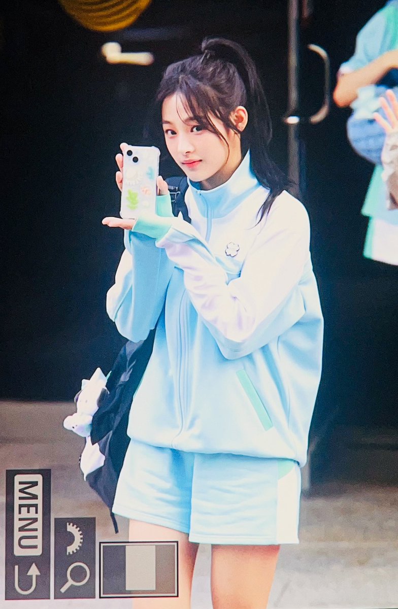 240614 뮤직뱅크 퇴근

이번 활동 고생많았 강쥐🥰

민지 뉴진스 minji newjeans