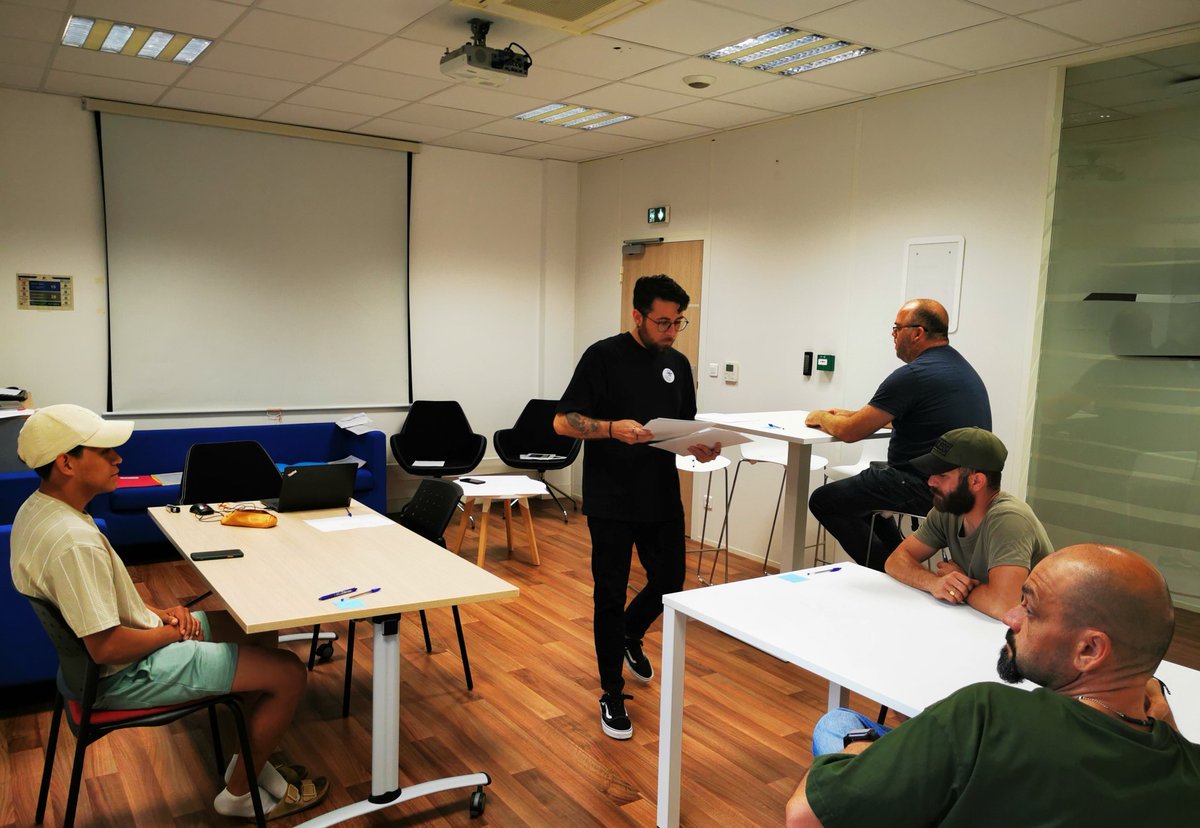 🚀🚀 Dans le cadre de la semaine des métiers du #transport et de la #logistique
▶ Session de détection de #potentiel #transport #logistique à l’agence <a href="/FranceTravail/">France Travail</a>  #Beaucaire pour ce secteur en pleine croissance
#AvecFranceTravail <a href="/SeverinePARIS1/">Severine PARIS</a>  <a href="/Valerie_Issert/">Valerie Issert</a>