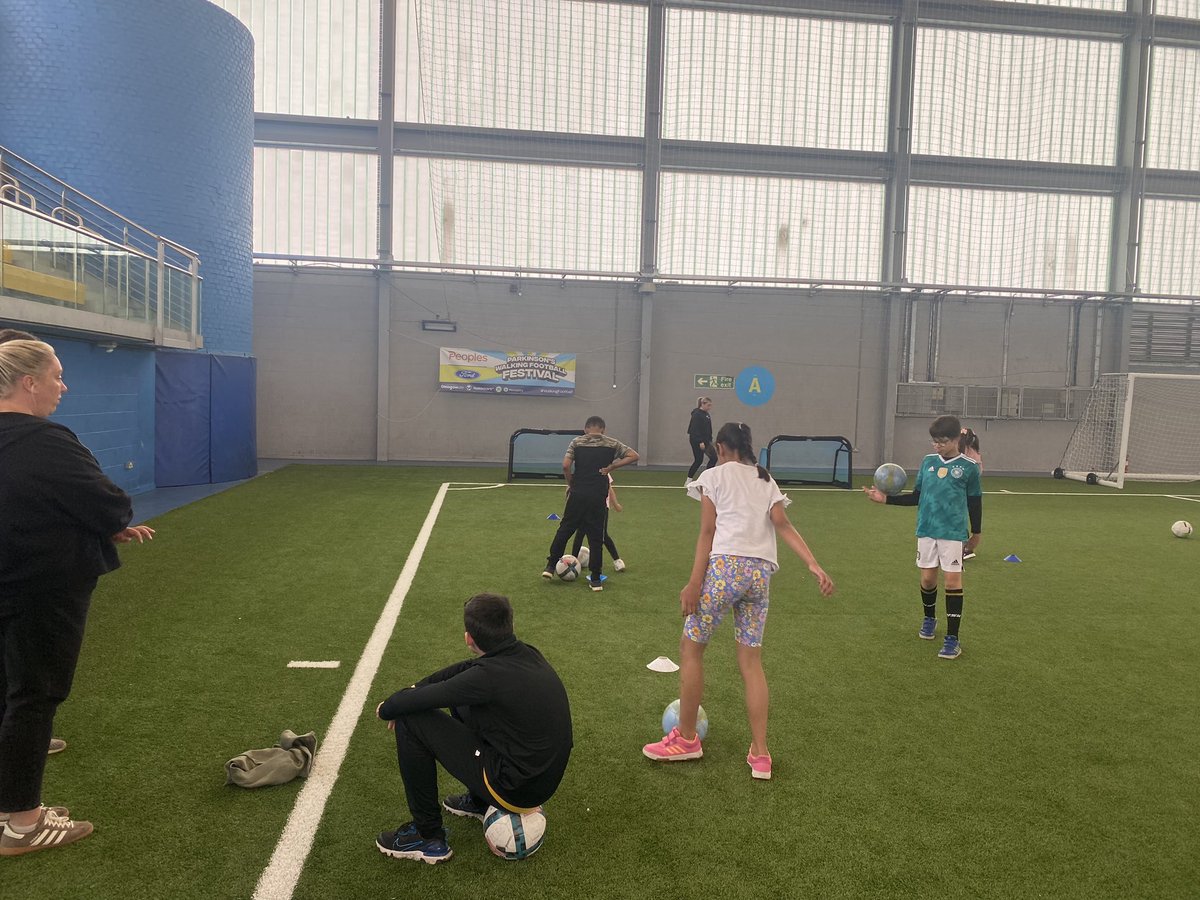 Stephen Thomson tweet media