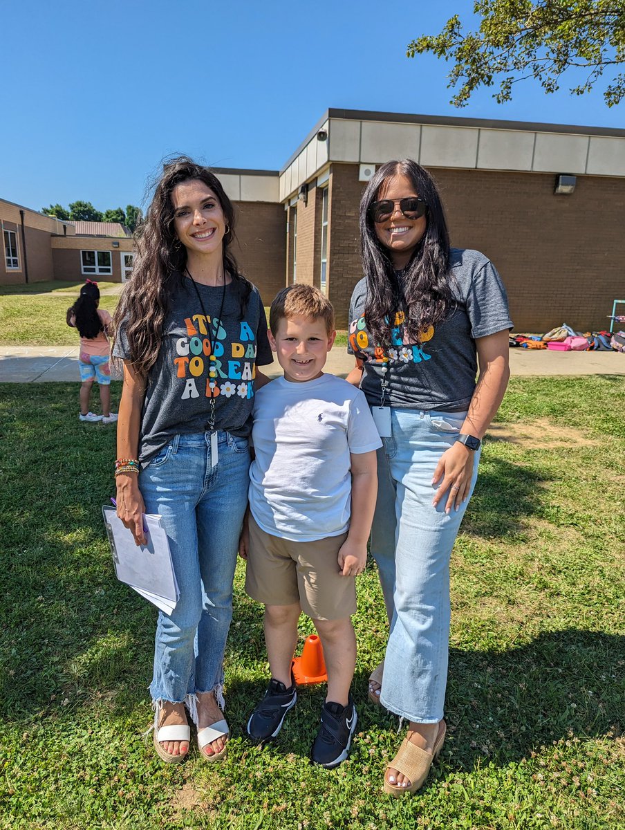 Ms. Laricy tweet media