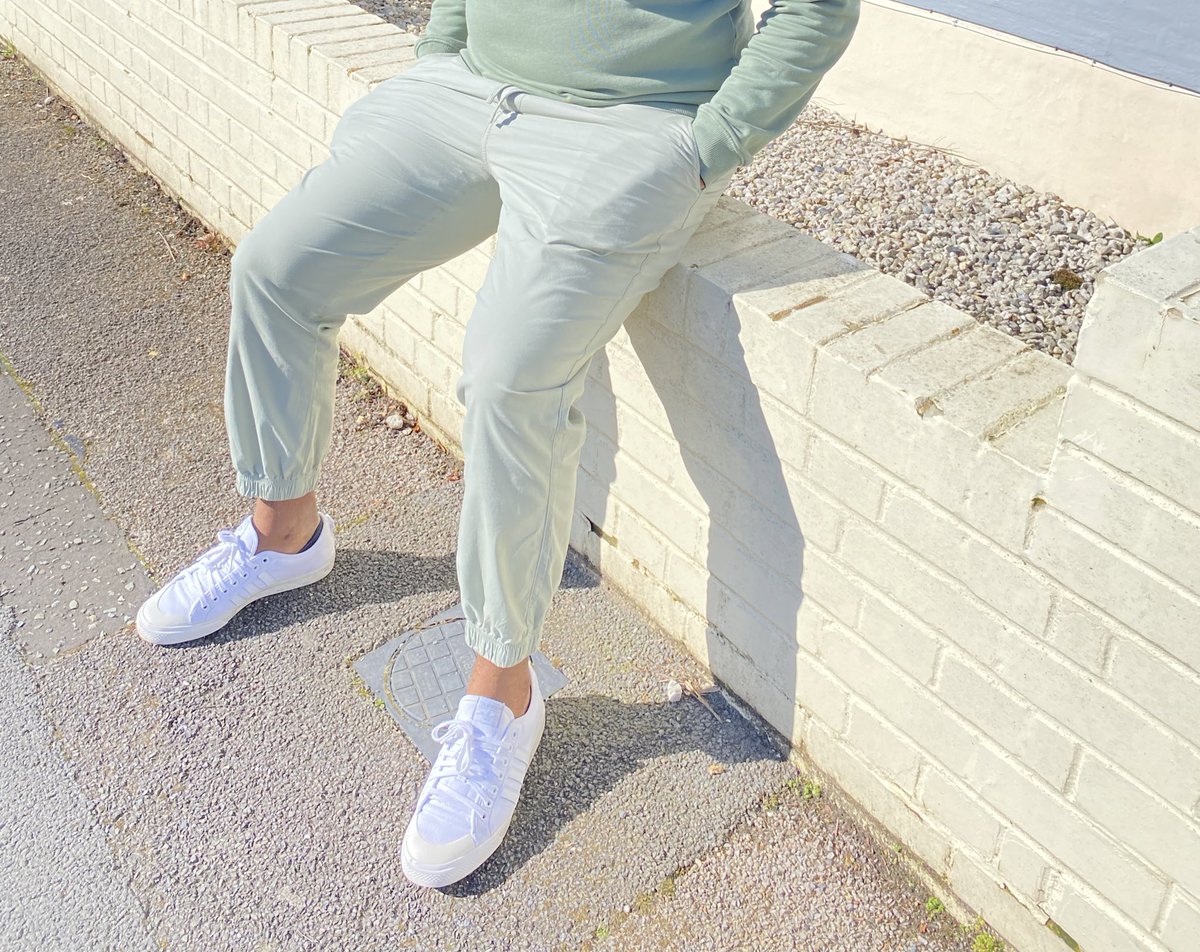 #OnFeetFriday <a href="/byosneakerexpo/">byosneakerexpo</a> Adidas Nizza for the win!