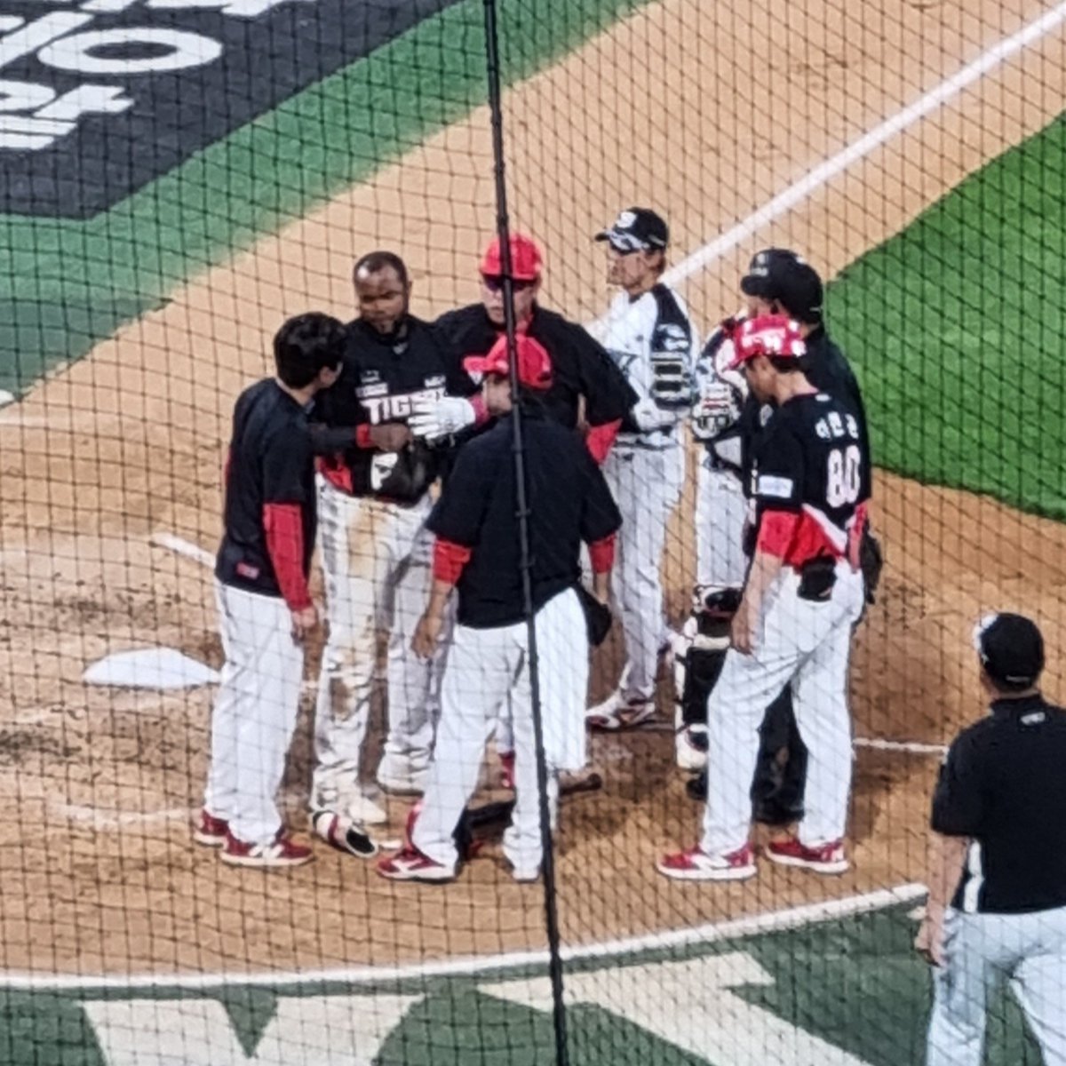 다 뛰어나옴
테스한테 머리 안 좋은 기억이라고