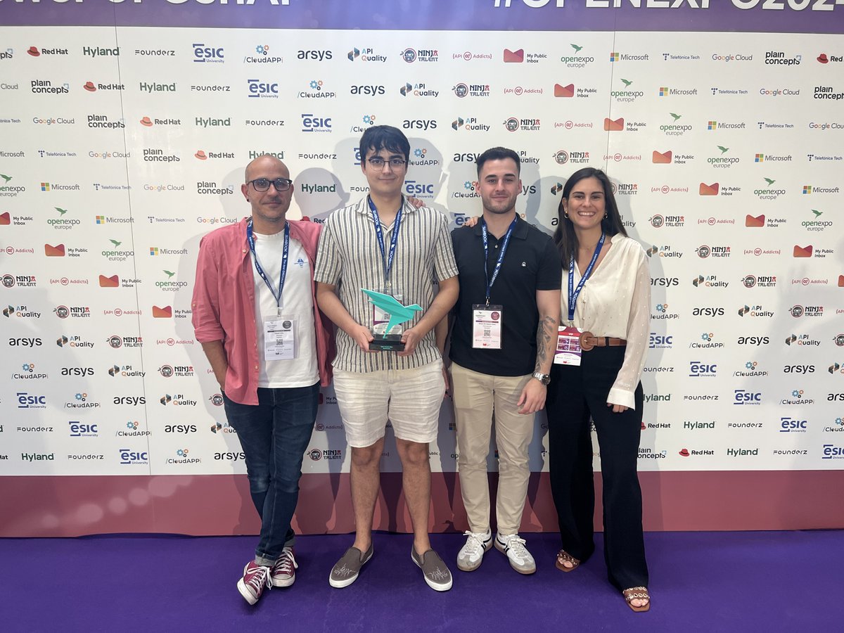 WeAreKairos_'s tweet photo. 🏆 ¡Hemos sido ganadores de la categoría #blockchain en los #OpenAwards2024! 🏆

⚙️ Deceye, el proyecto para impulsar el análisis de las DAOs, de nuestro equipo #Tech junto con Carbono Solutions fue elegido como solución más segura e innovadora aplicando tecnología #blockchain. https://t.co/y0FLEIKqlW