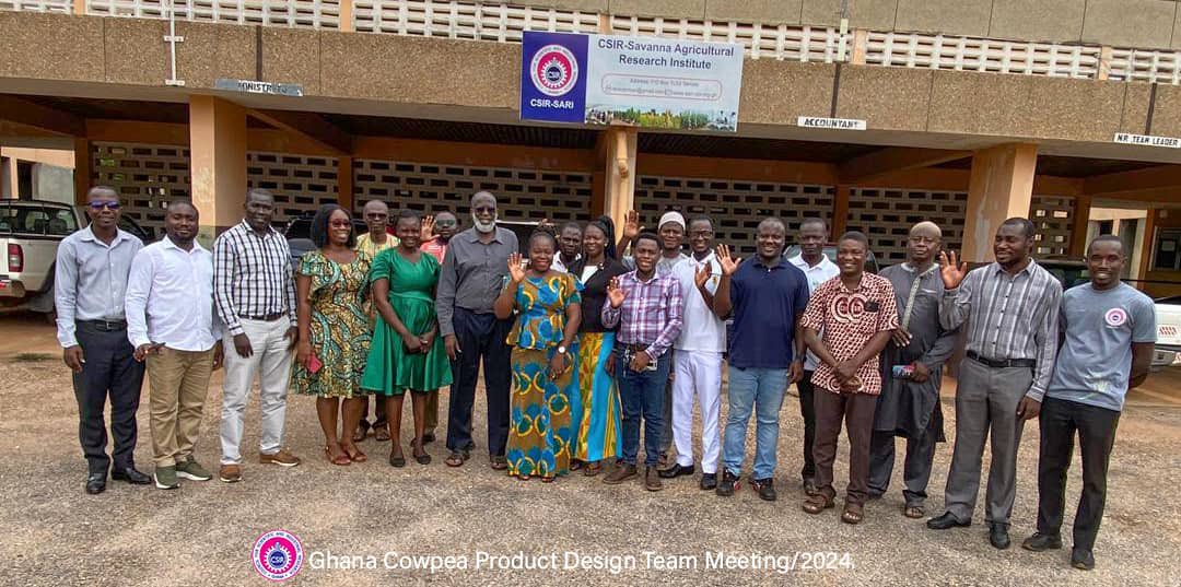 Exciting progress in cowpea cultivation! CSIR-SARI &amp; IITA gathered experts to prioritize market segments &amp; set breeding goals for new varieties. Key traits: pest resistance, high yield,short cooking time

csir-sari.org/2024/06/06/csi…

#Agriculture #Cowpea #Innovation #Ghana #Farming