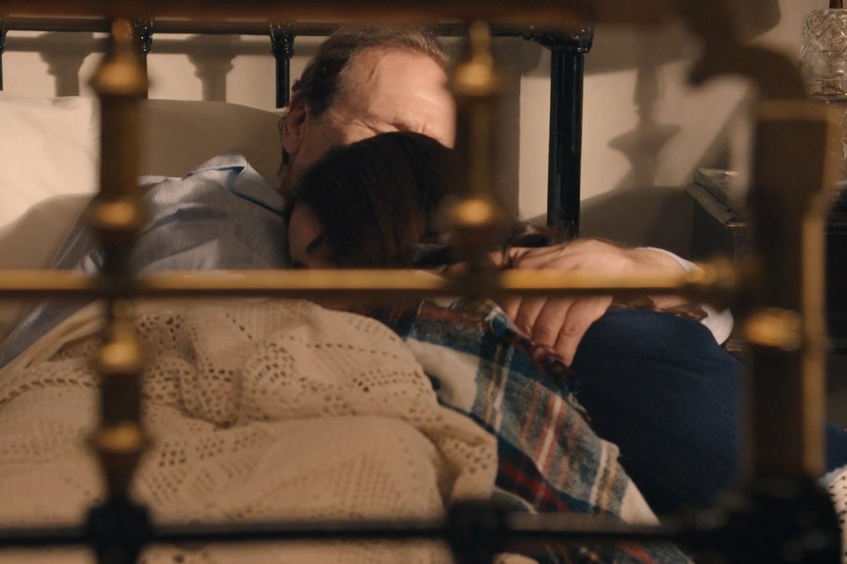 villanellwonder's tweet image. No sé si @juaningea lo sabrá pero hoy tiene a todo el fandom #Mafin llorando con sus escenas con Alba. Nos habéis tocado el corazón una vez más, gracias por vuestro trabajazo ❤️‍🩹✨