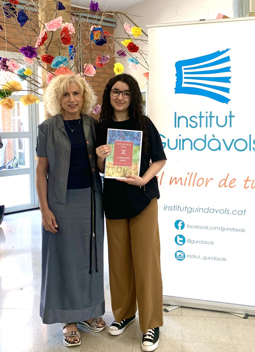 📢 Sara Inssi Belhadi, de 2Batx, seleccionada per al 35 Certamen Jóvenes Investigadores que convoca el Ministerio de Ciencia, Innovación y Universidades, amb el seu TR “La imatge de la dona al refranyer tarifit”. Enhorabona! <a href="/InjuveSpain/">Injuve</a>