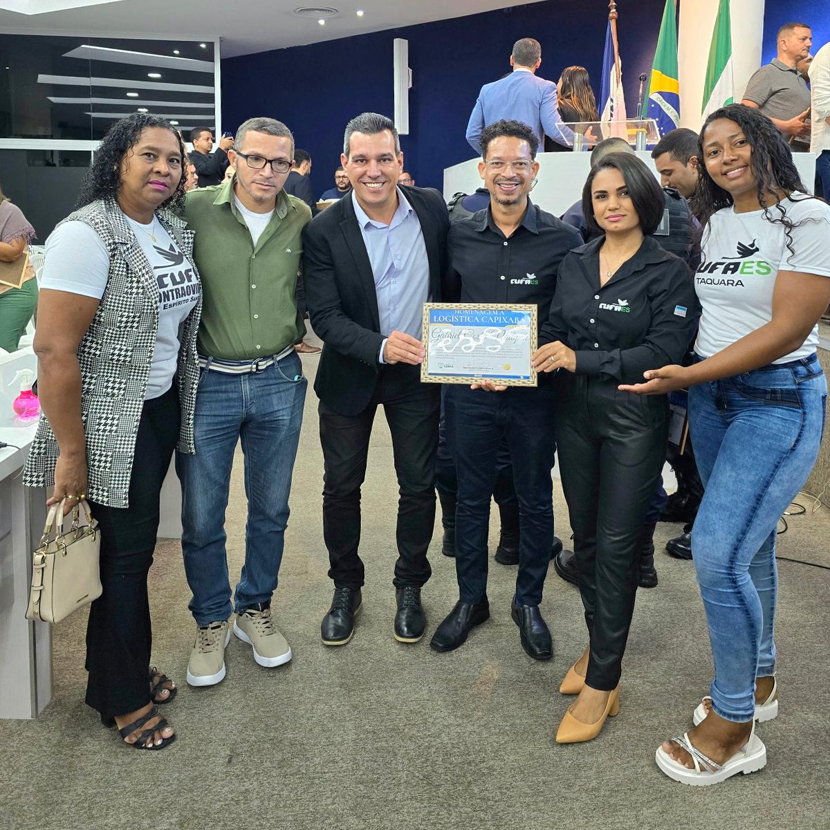 gnadipeh's tweet photo. Ontem a nossa equipe CUFA/ES esteve na @camaradaserra participando de uma sessão solene em homenagem à logística Capixaba promovida pela casa de leis e pelo @dialog.es, momento de celebração para diversas empresas e instituições que atuam na logística do Estado e município. https://t.co/OAaV2e99ES
