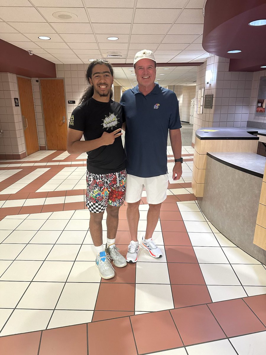 Weekend at Bill Self’s Kansas Camp is a wrap. I won the Mr. Hustle award and one of the coaches said I had the best defense in camp! Other coaches said many other great things about my game and helped me improve as well! Thank you to the camp and all of their coaches!!