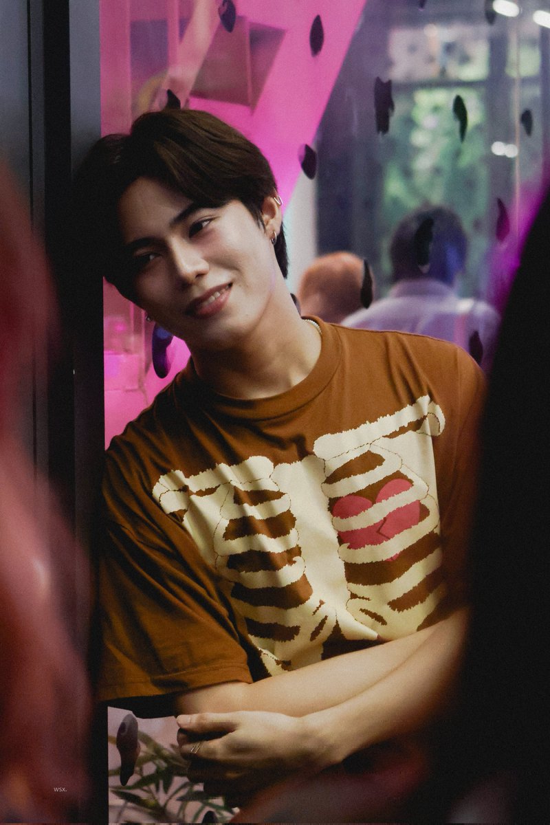 CHOMPUTRIPLES's tweet image. 240614 | วิ่งมาหาทันแฮะ ;////; 

#ohmsarit
#SiamPridePartyxQwinLabel 
#OhmPRIMETIME #PRIMETIMEth