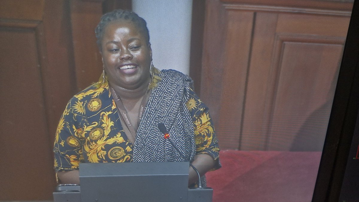 djvuslo's tweet photo. In line with the GNU dictates, DA's Mmabatho Tembe has been elected deputy Speaker of the KZN Legislature, getting 40 votes, pipping her rival from MK Party/EFF Herena Barciela who obtained 39 votes. Tembe has previously served as the DA Spokesperson on Social Dev. #sabcnews https://t.co/TPwP2N3nYW