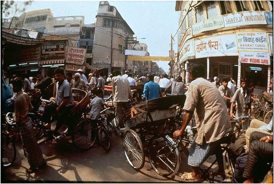 Flashback Friday running the streets of India 30+ years ago. I remember asking at the hotel a running route to avoid cars. He had the perfect spot with very few cars. He never mentioned the hundreds of Rickshaws #running #FlashbackFriday