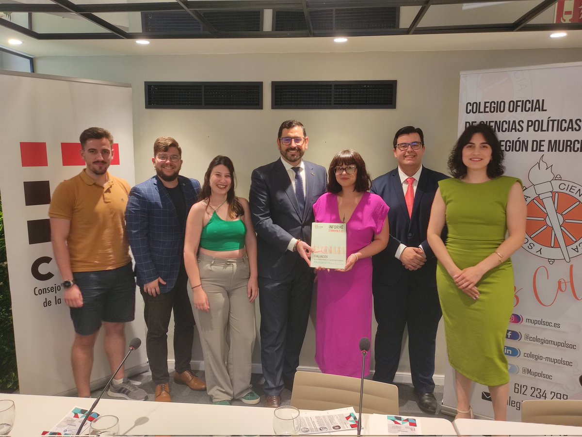 Presentado el Informe de Evaluación de la Transparencia en la Región de Murcia del #CTRM, elaborado por un equipo de trabajo de nuestro Colegio. ¡Equipo lo habéis conseguido! 👏🏻 #TransparenciaSinFiltros #OGW2024 #SAA2024