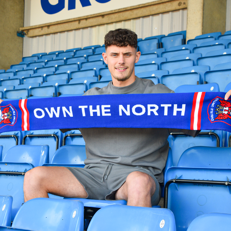 officialcufc's tweet photo. 🧣 #OwnTheNorth https://t.co/G8DpQgk3Rk