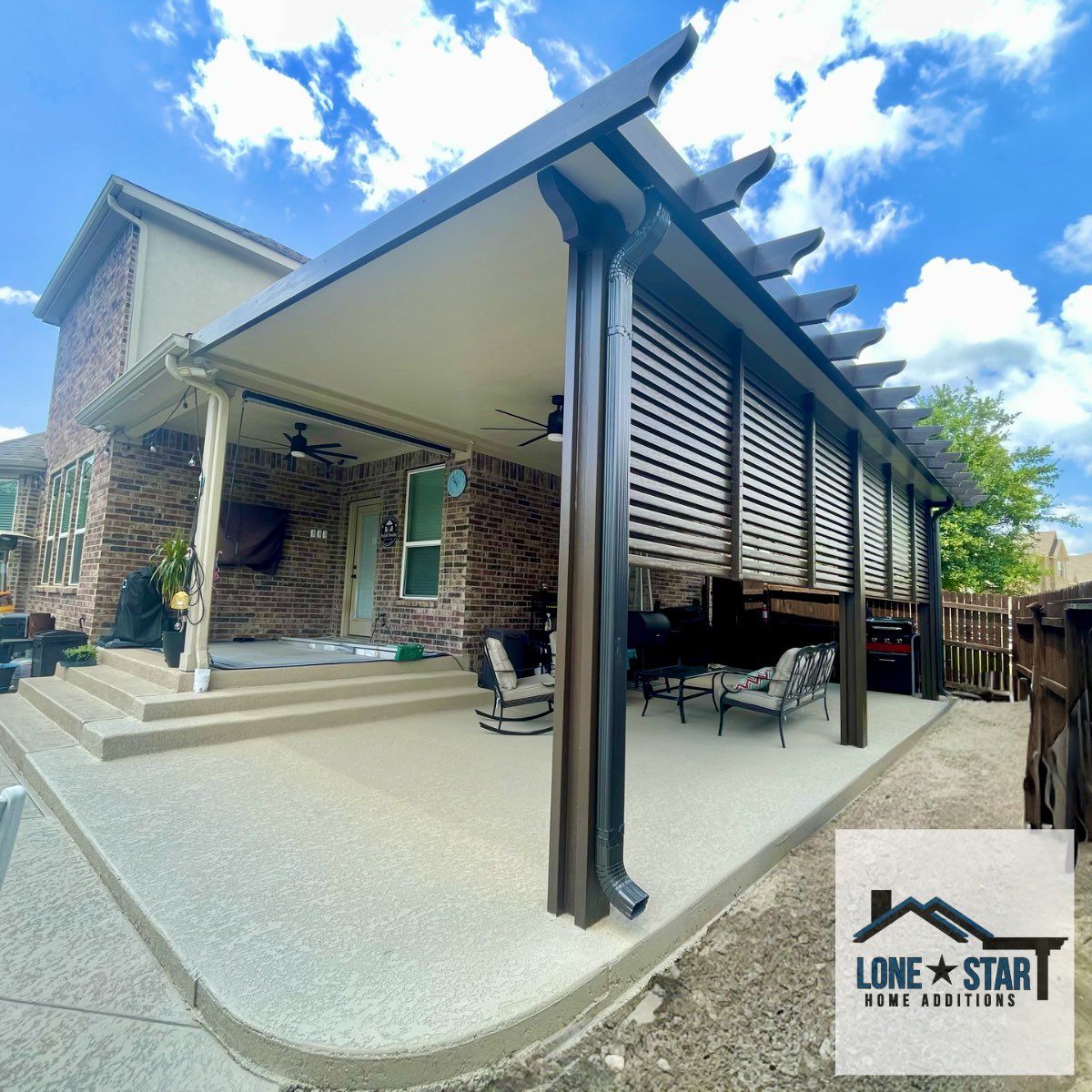 LSHomeAdditions's tweet image. Check out this sleek aluminum patio cover and privacy wall in San Antonio, Texas! Built to last with durability and style. Say goodbye to dry rot and cracks with aluminum! #SanAntonioDesign #PrivacyWallGoals 🏡

lonestarhomeadditions.com
210-986-0628