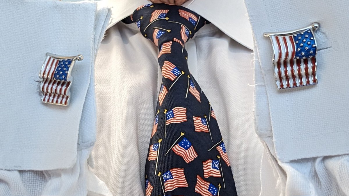 Celebrate the Flag day as the flag stands for the unalienable right of the individual, the censorial power of people over the government, and liberty against tyranny across the world.