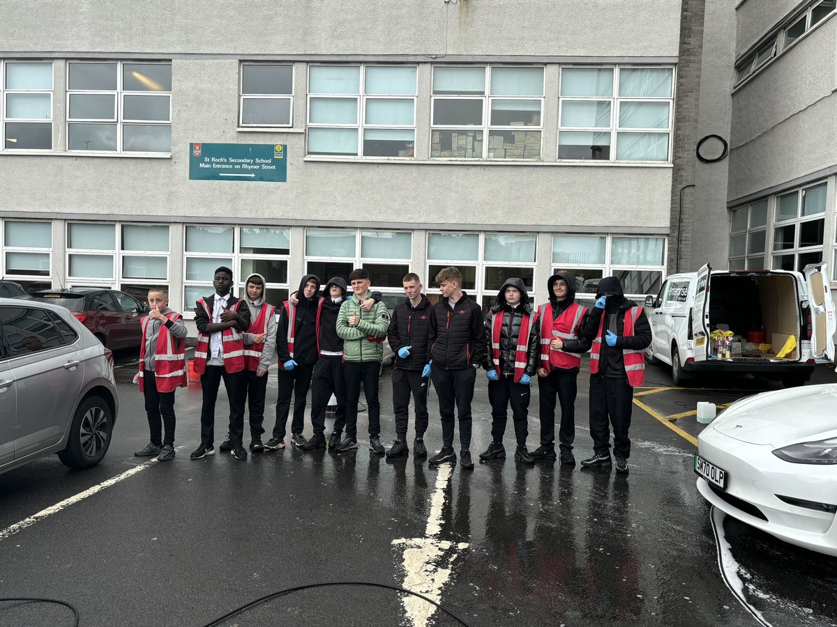 MissHarriganC's tweet photo. Thanks to James and the Car Valet team for spending the afternoon with our S2-4s for some training. The boys loved this and so did the teachers having their cars cleaned. We are looking forward to the course starting in Aug. @St_Rochs @carvaletglasgow @McLaughlinJ89 https://t.co/URwINZSl7q